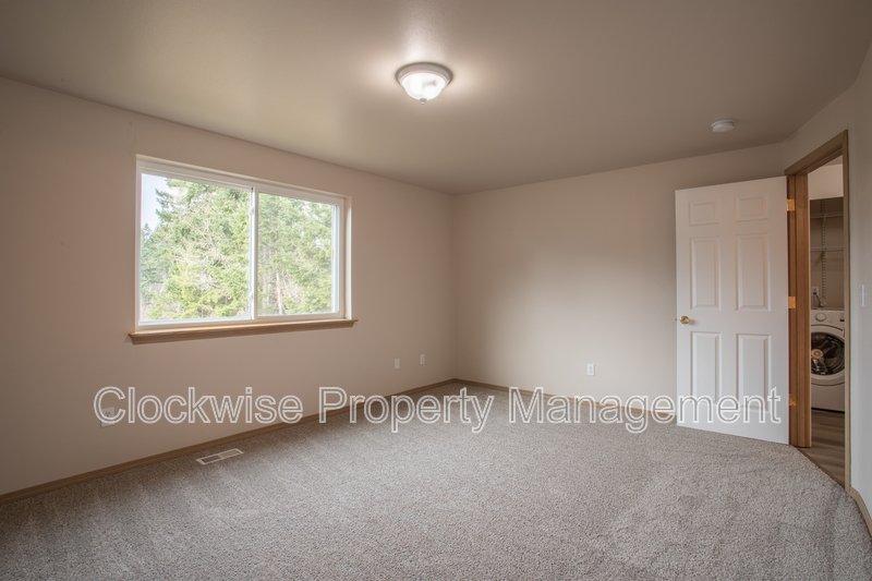 Wonderful Single Story Home 3 Bd, 2 Ba Frederickson property image