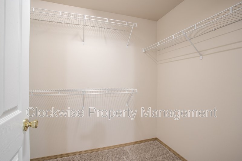 Wonderful Single Story Home 3 Bd, 2 Ba Frederickson property image