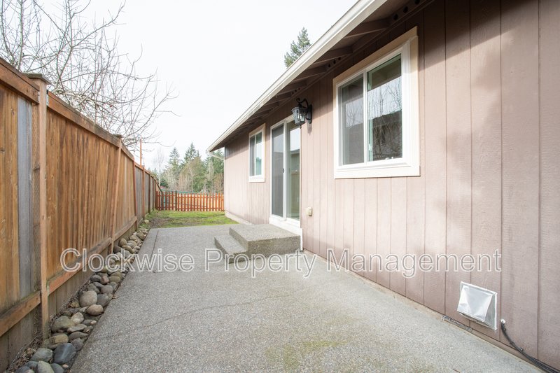 Wonderful Single Story Home 3 Bd, 2 Ba Frederickson property image