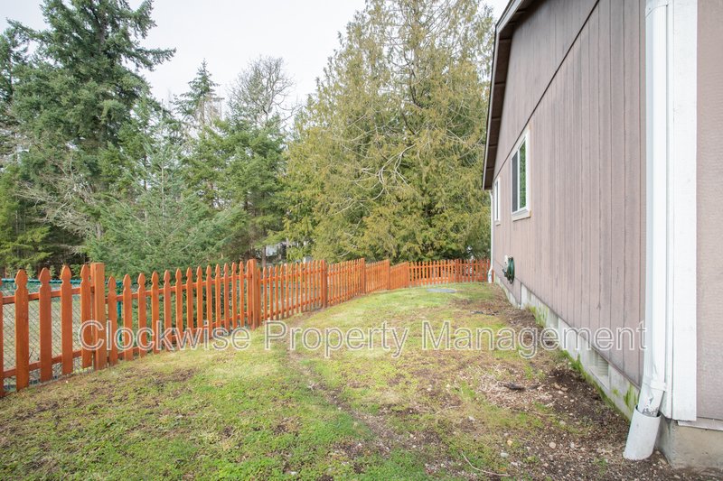 Wonderful Single Story Home 3 Bd, 2 Ba Frederickson property image