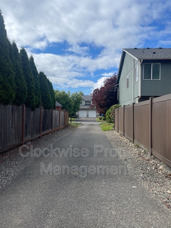 Wonderful Single Story Home 3 Bd, 2 Ba Frederickson property image