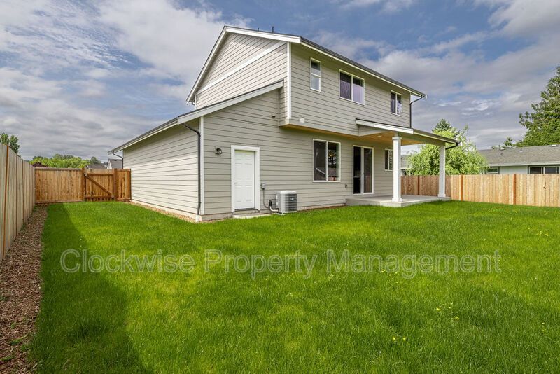 New Orting Home, 3 Bd + Den, 2 Car Garage! property image