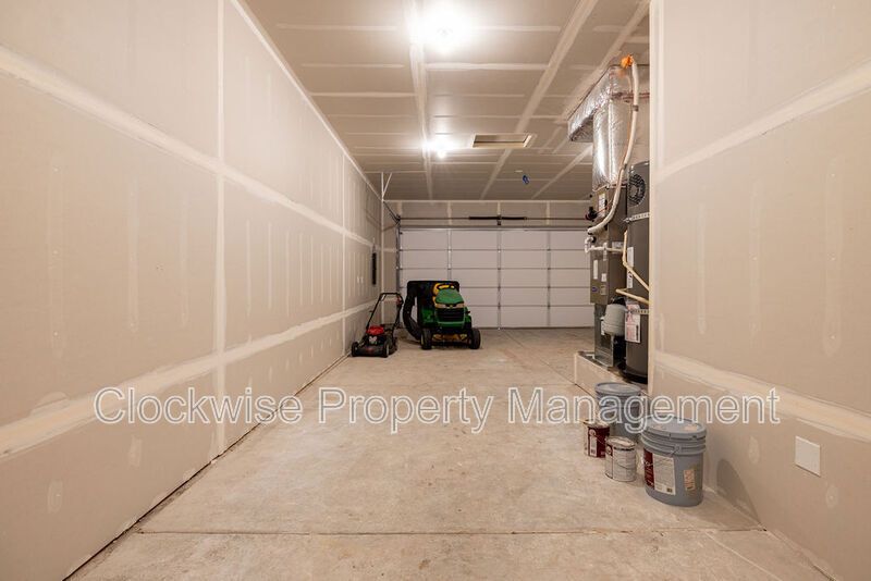 New Orting Home, 3 Bd + Den, 2 Car Garage! property image
