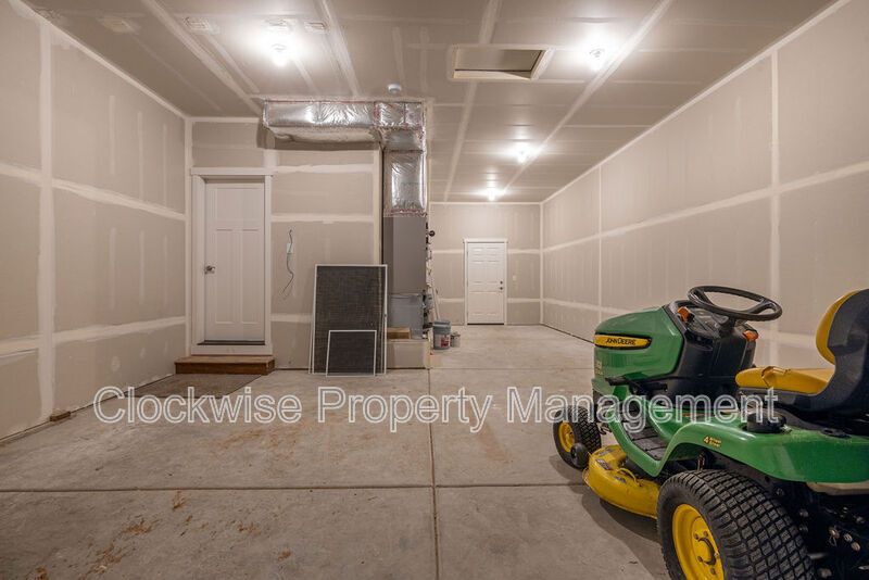 New Orting Home, 3 Bd + Den, 2 Car Garage! property image