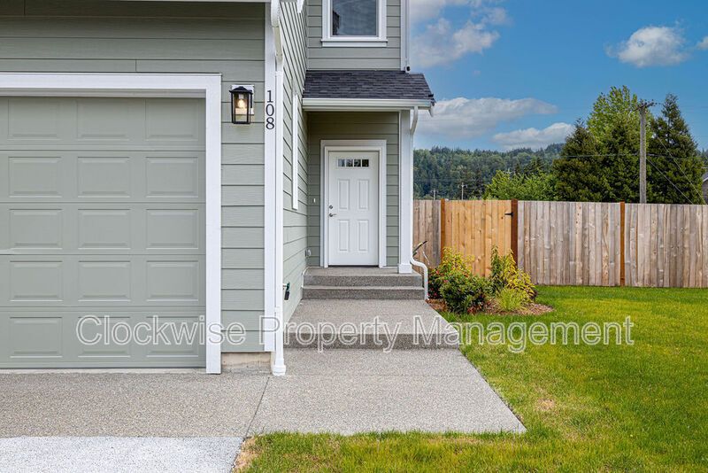 New 4 Bd Duplex, 2 Car Garage, Orting NEW PRICE! property image