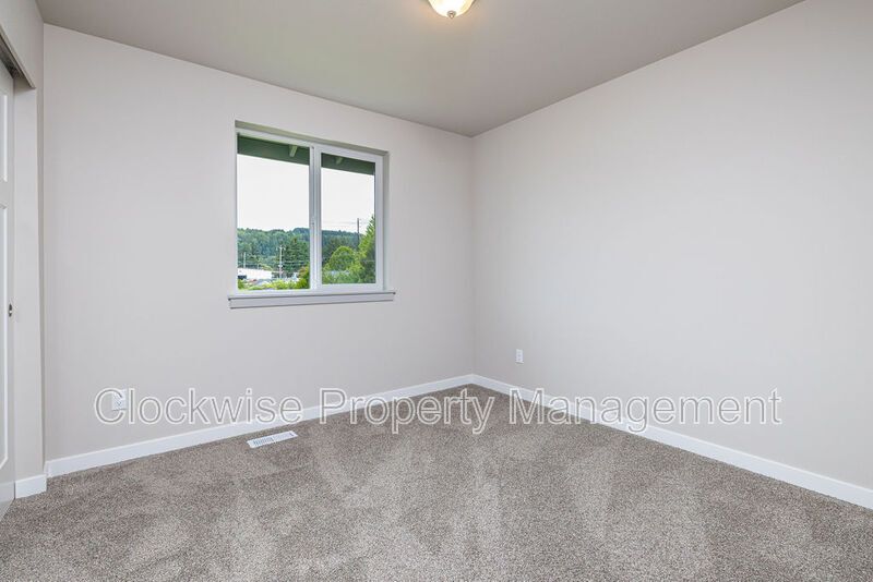 New 4 Bd Duplex, 2 Car Garage, Orting NEW PRICE! property image
